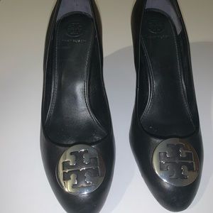 TORY BURCH ALICE WEDGE